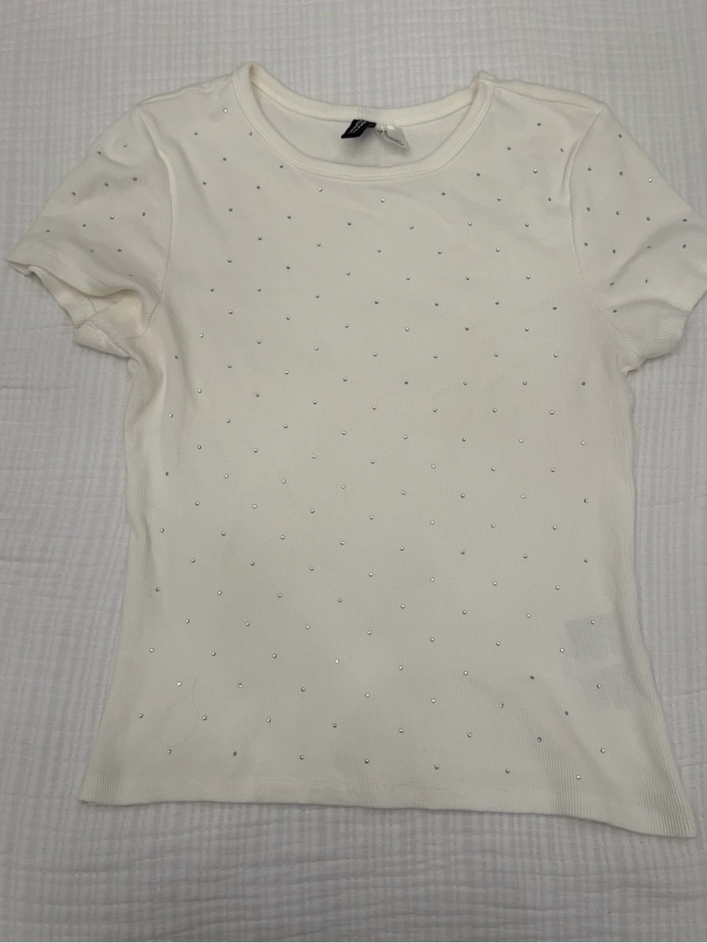 h&m divided white rhinestone studded fitted t-shirt size medium